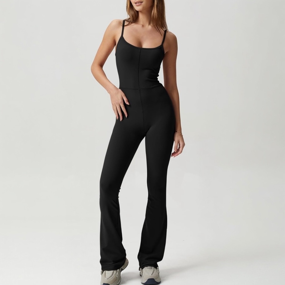 Qinsen Black Flare Scoop Neck Bodycon Jumpsuit Size L